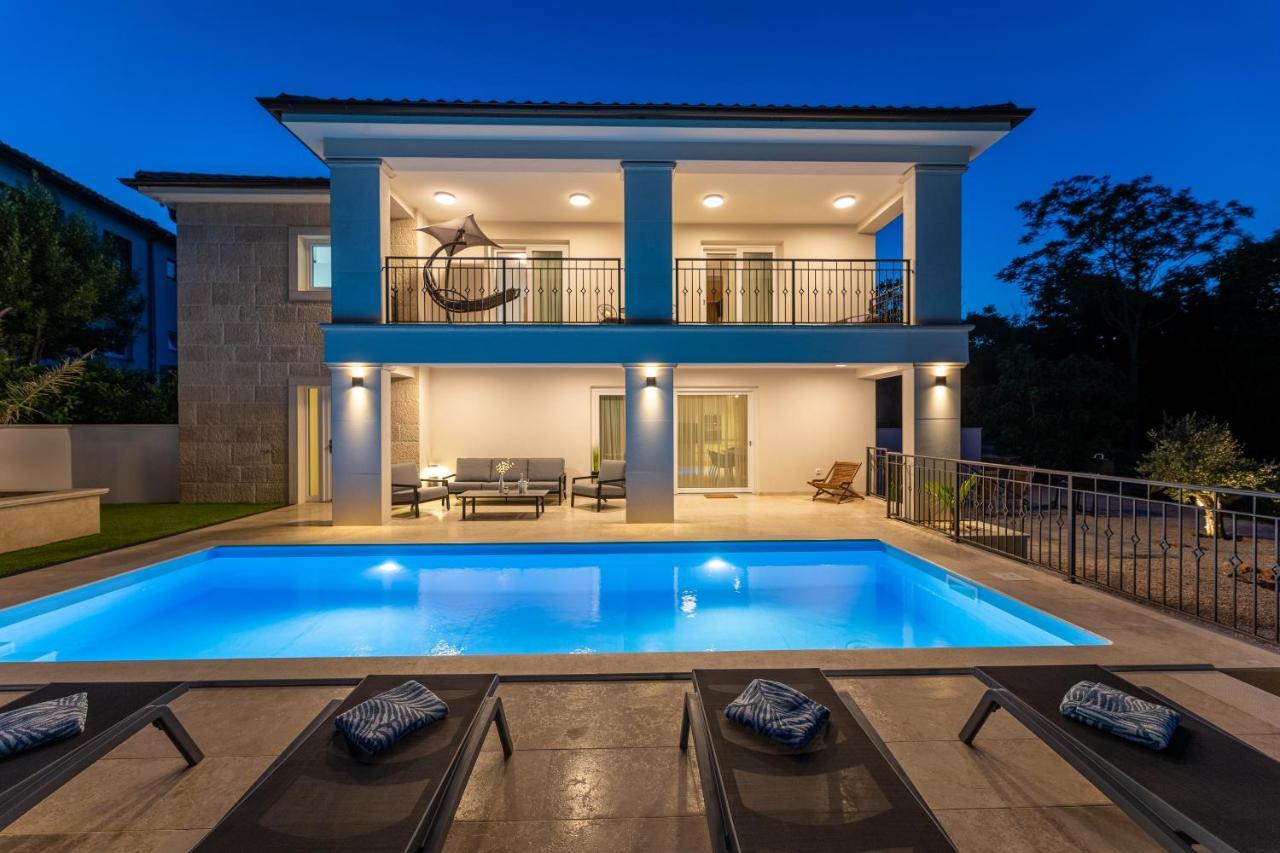 Villa Pafran With Heated Pool Krk Крк Экстерьер фото